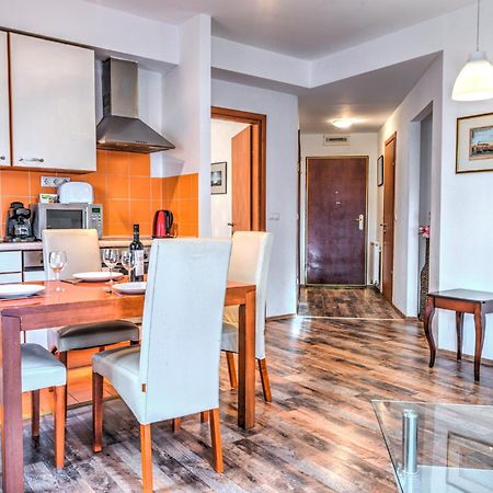 Central Capital Apartments Budapest Luaran gambar