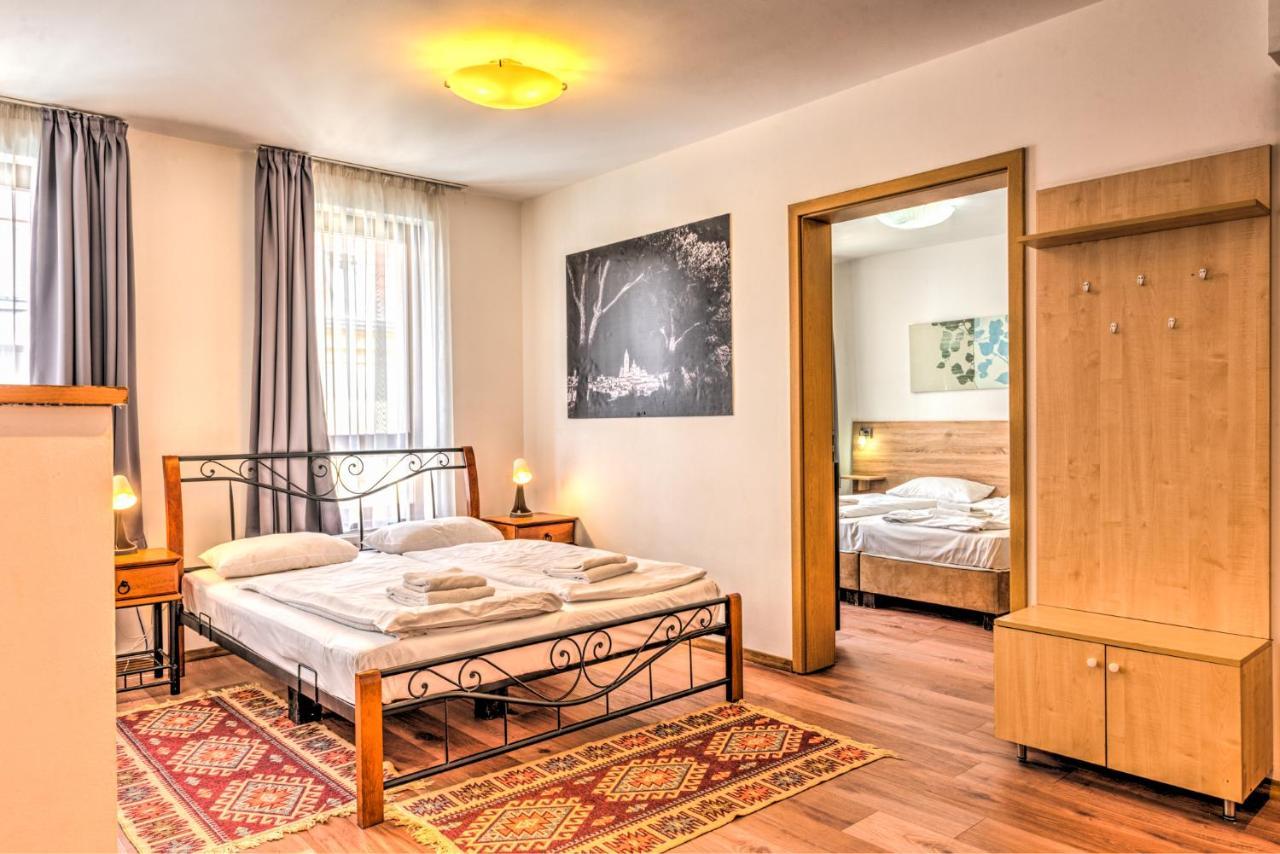 Central Capital Apartments Budapest Luaran gambar
