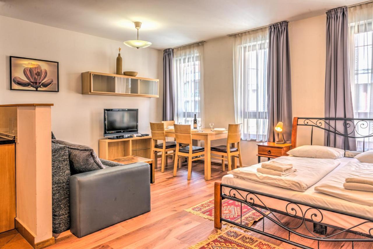 Central Capital Apartments Budapest Luaran gambar