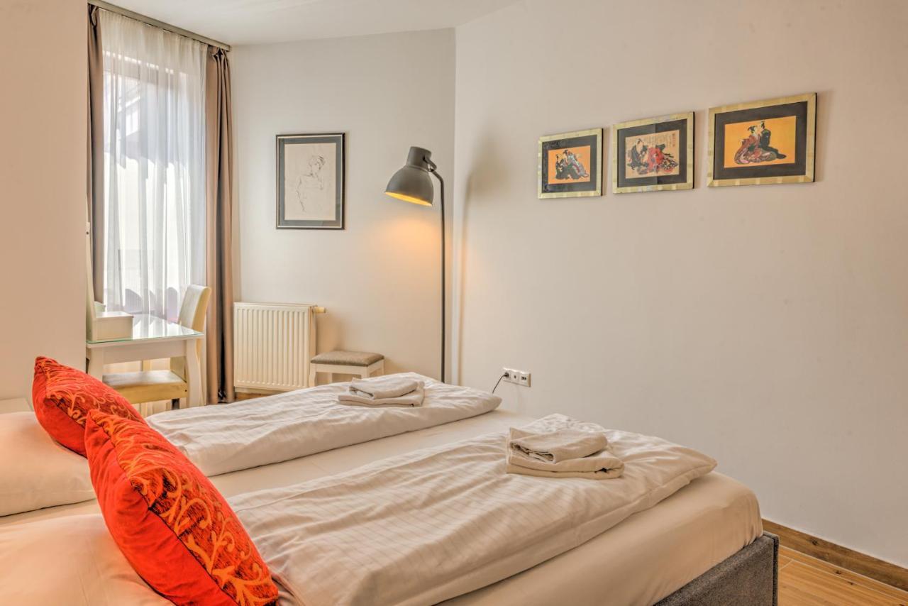Central Capital Apartments Budapest Luaran gambar