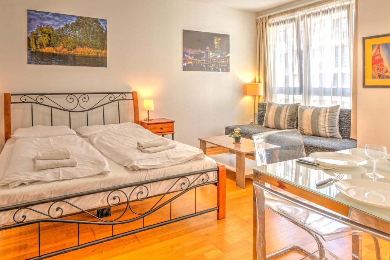 Central Capital Apartments Budapest Luaran gambar