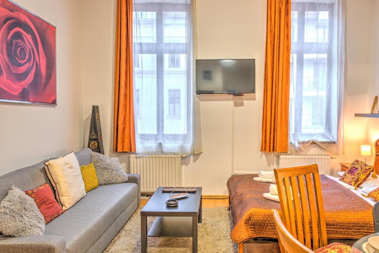 Central Capital Apartments Budapest Luaran gambar