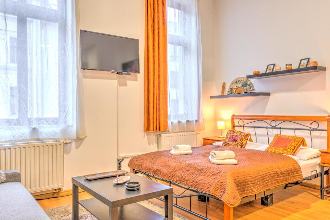 Central Capital Apartments Budapest Luaran gambar