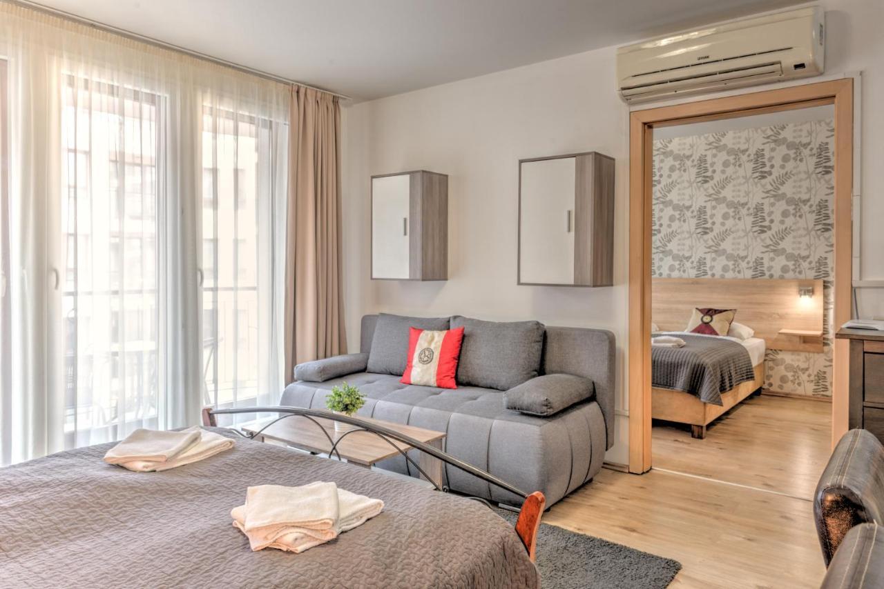 Central Capital Apartments Budapest Luaran gambar